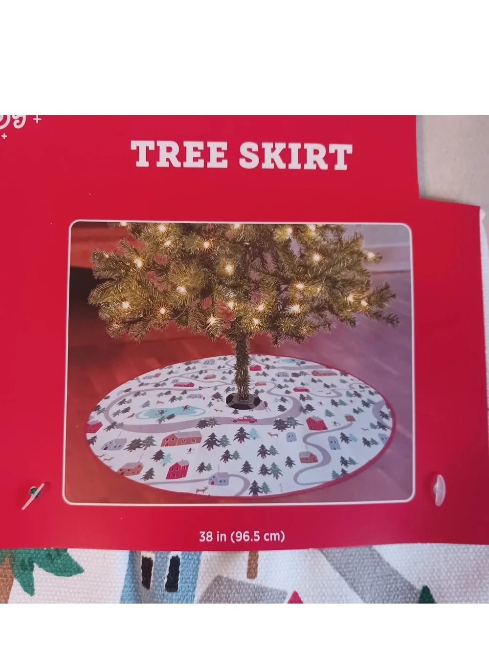 White and Red Village Tree Skirt